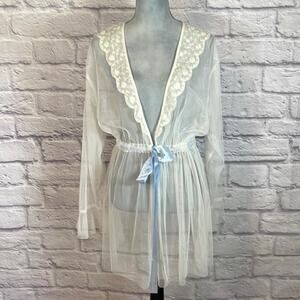 NWT Flora Sweet Vintage mesh and lace robe
